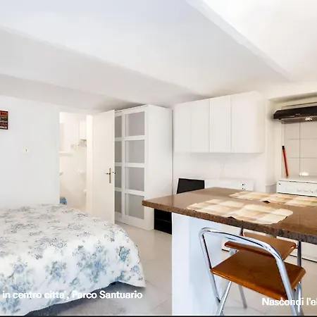 Apartmán Charming In 35 M² Garden View Asti