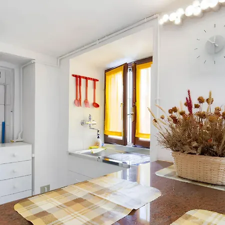 Apartmán Charming In 35 M² Garden View Asti